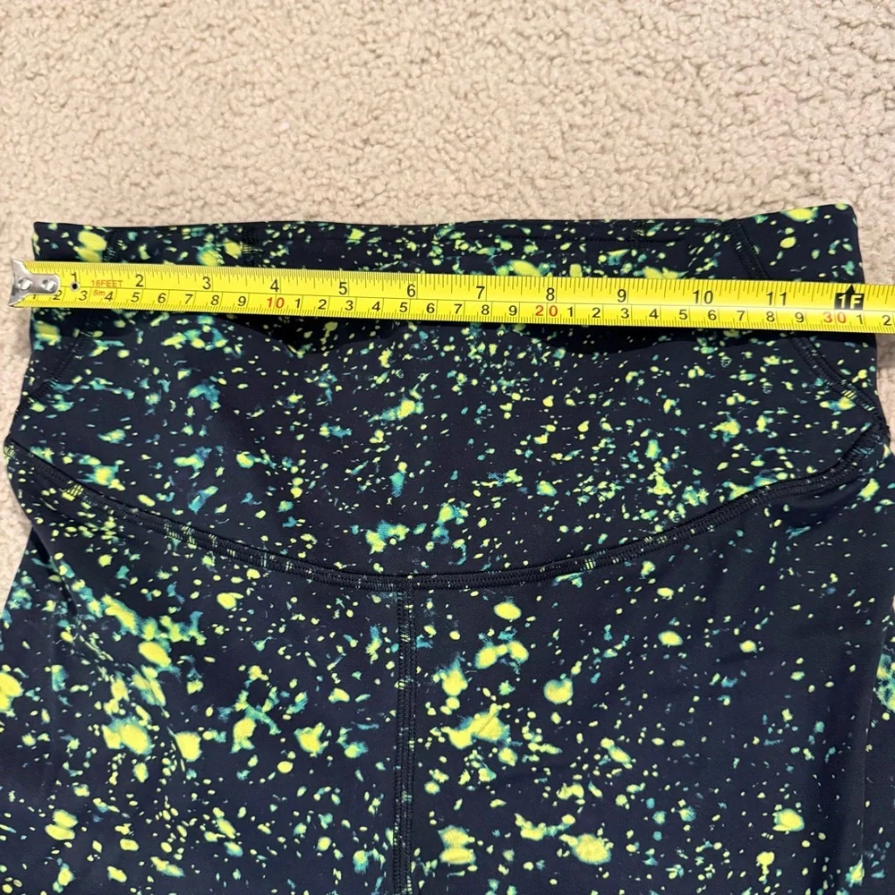 Lululemon Size 8 Black Neon Splatter Print Stirrup Yoga Leggings Nulux Fabric - Picture 4 of 8